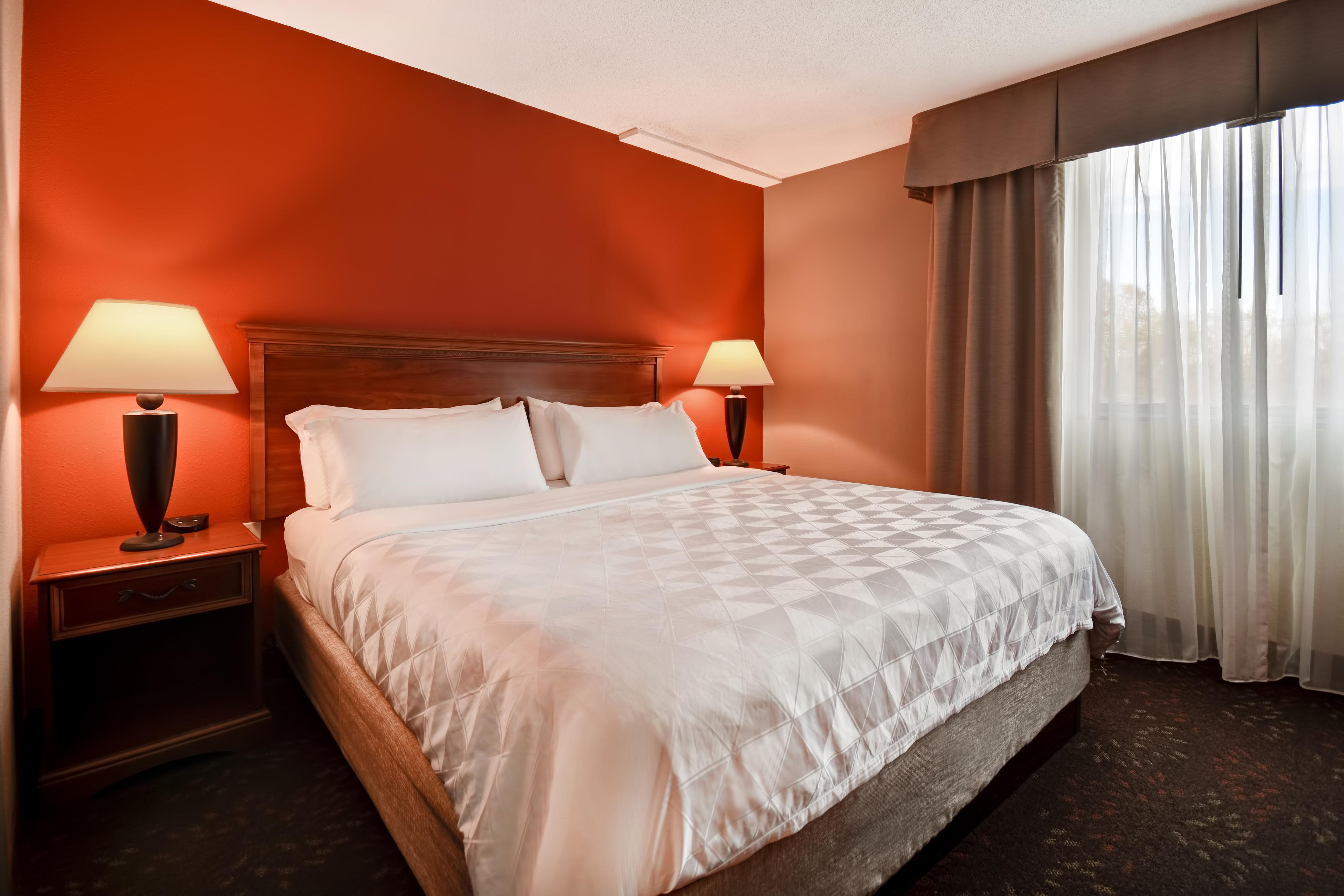 Holiday Inn Cincinnati-Riverfront By Ihg Covington Exterior photo