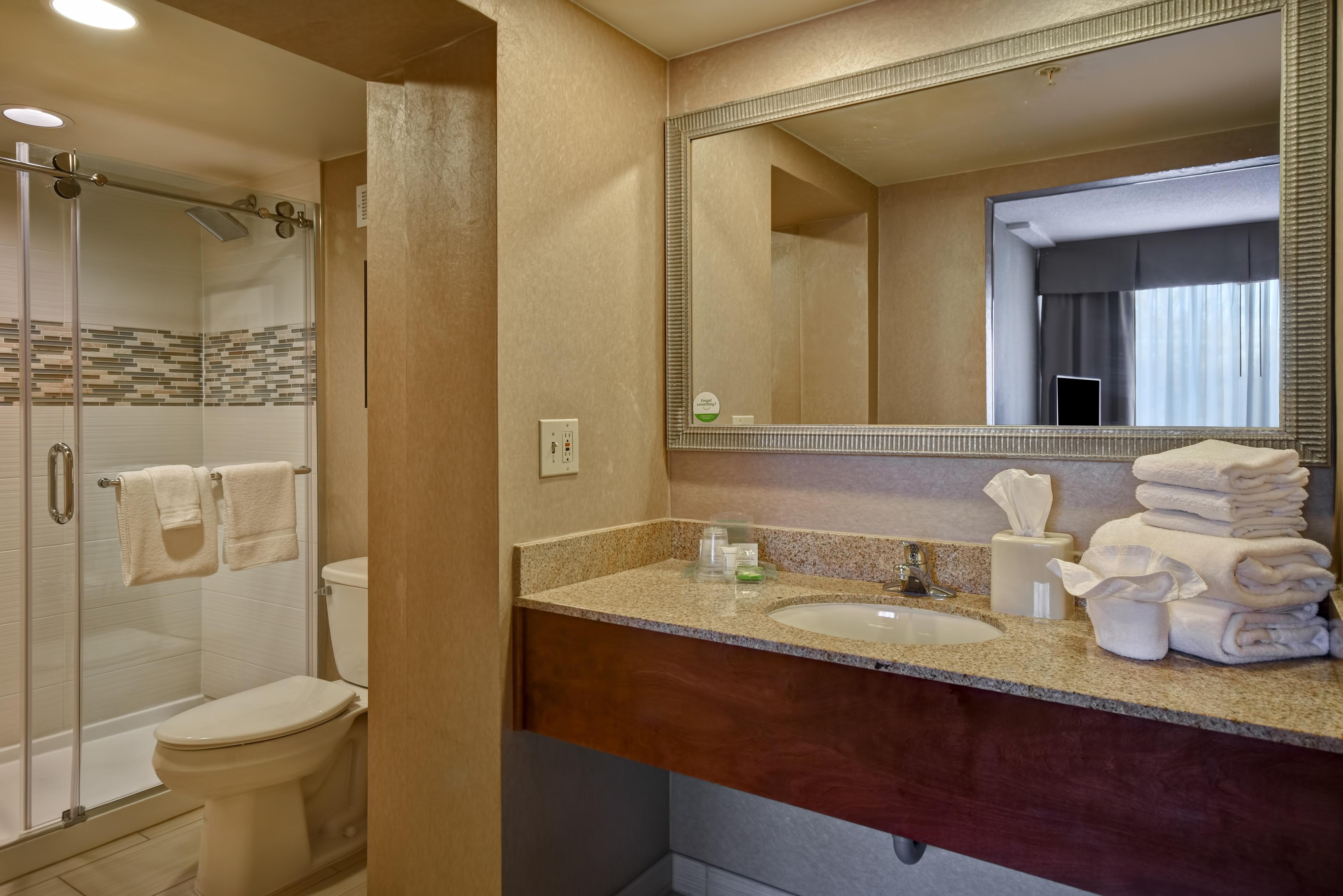 Holiday Inn Cincinnati-Riverfront By Ihg Covington Exterior photo