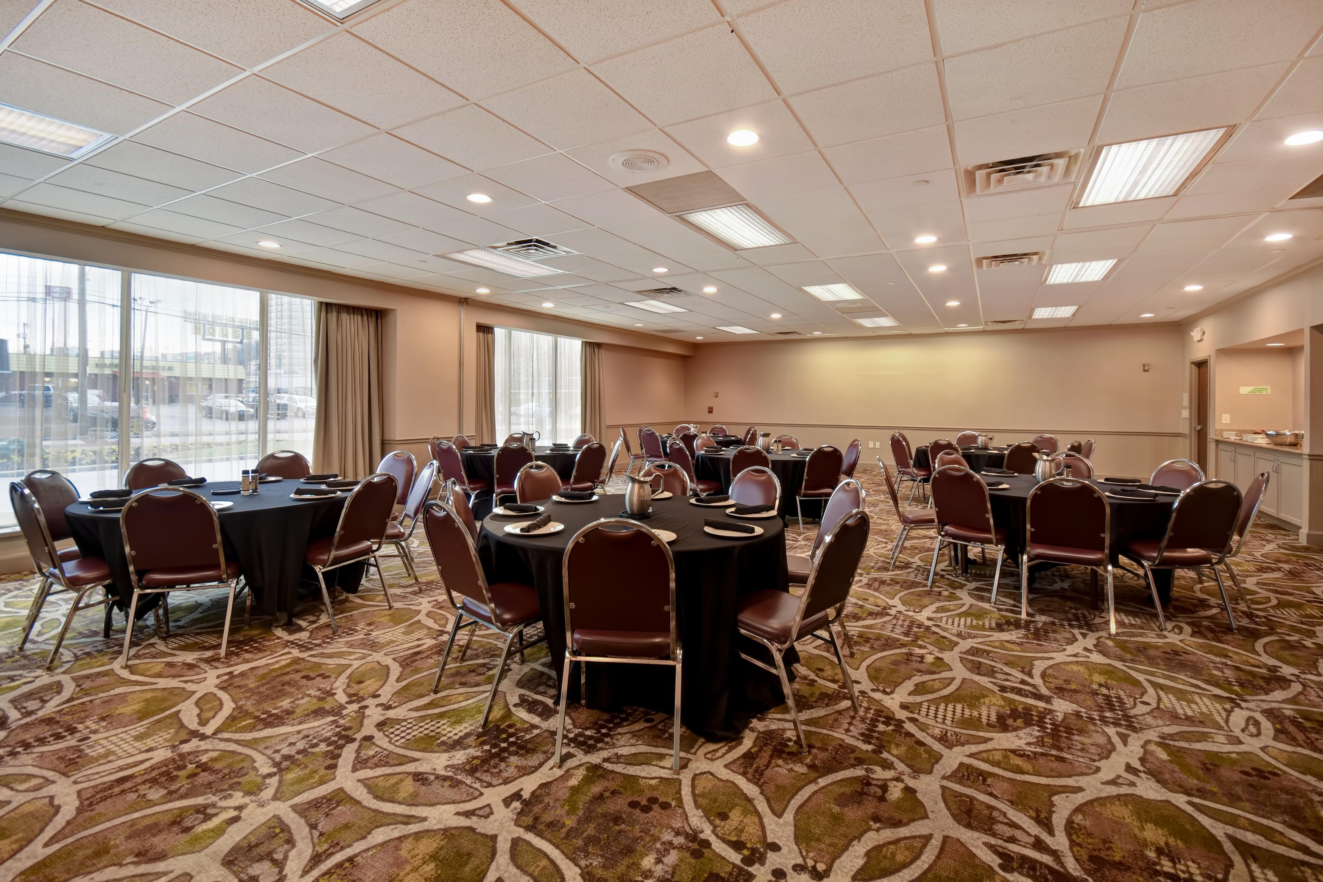 Holiday Inn Cincinnati-Riverfront By Ihg Covington Exterior photo
